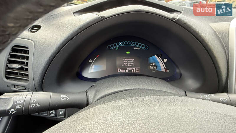 Хэтчбек Nissan Leaf 2014 в Луцке