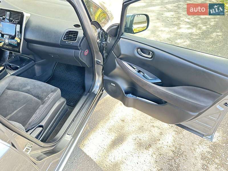 Хэтчбек Nissan Leaf 2016 в Черновцах фото 7 Хэтчбек Nissan Leaf 2016 в Черновцах