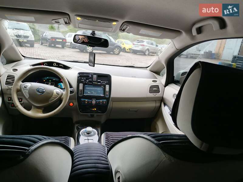 Хетчбек Nissan Leaf 2014 в Чернівцях фото 7 Хетчбек Nissan Leaf 2014 в Чернівцях