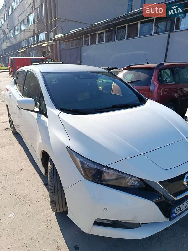 Хетчбек Nissan Leaf 2018 в Львові фото 8 Хетчбек Nissan Leaf 2018 в Львові