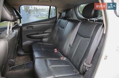 Хэтчбек Nissan Leaf 2013 в 