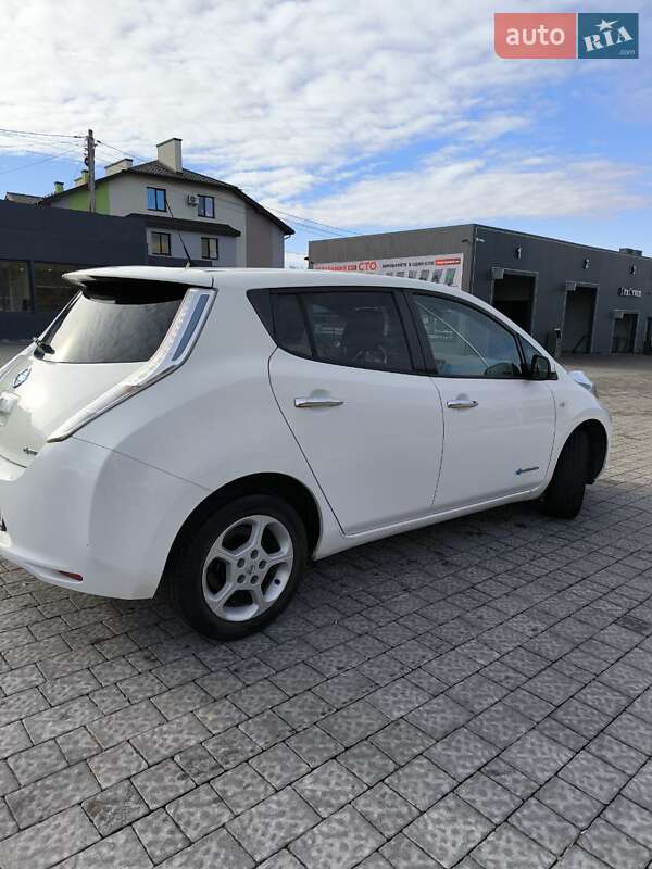 Хэтчбек Nissan Leaf 2016 в Львове фото 6 Хэтчбек Nissan Leaf 2016 в Львове