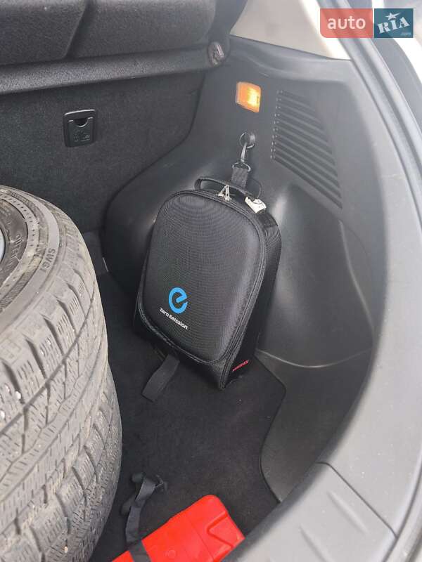 Хэтчбек Nissan Leaf 2014 в Луцке фото 33 Хэтчбек Nissan Leaf 2014 в Луцке