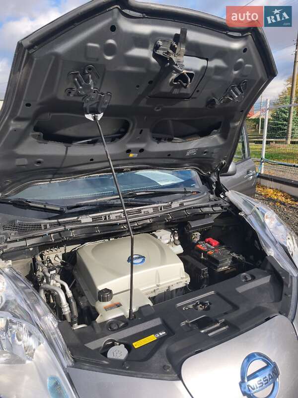 Хэтчбек Nissan Leaf 2014 в Луцке фото 53 Хэтчбек Nissan Leaf 2014 в Луцке