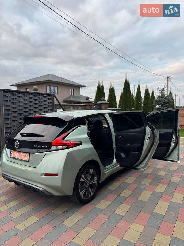 Хэтчбек Nissan Leaf 2018 в Луцке