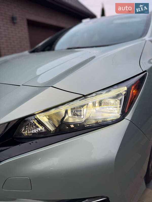 Хэтчбек Nissan Leaf 2018 в Луцке