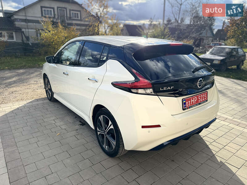 Хэтчбек Nissan Leaf 2020 в Хмельницком