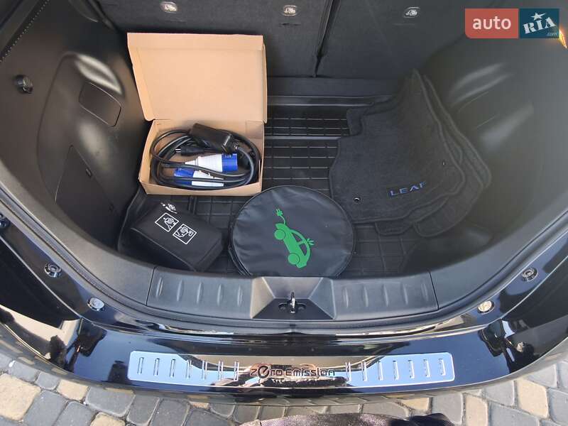 Хетчбек Nissan Leaf 2023 в Львові фото 68 Хетчбек Nissan Leaf 2023 в Львові