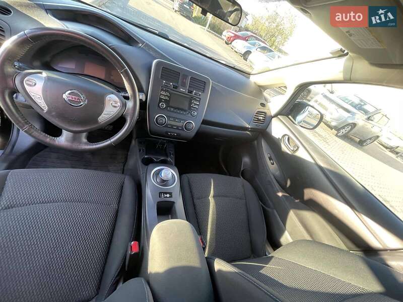 Хэтчбек Nissan Leaf 2014 в Киеве