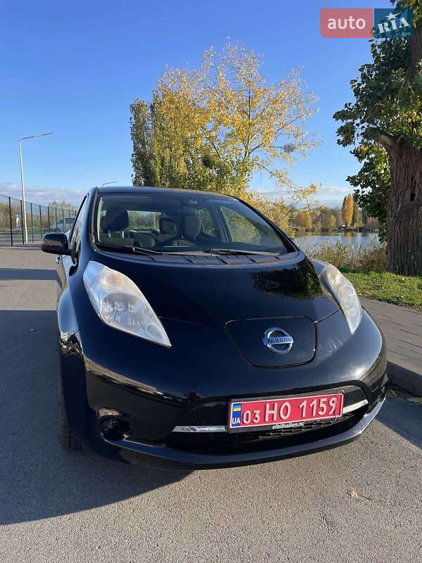 Хэтчбек Nissan Leaf 2014 в Киеве
