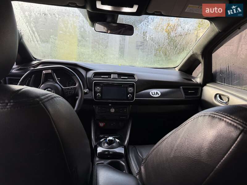 Хэтчбек Nissan Leaf 2018 в Любомле