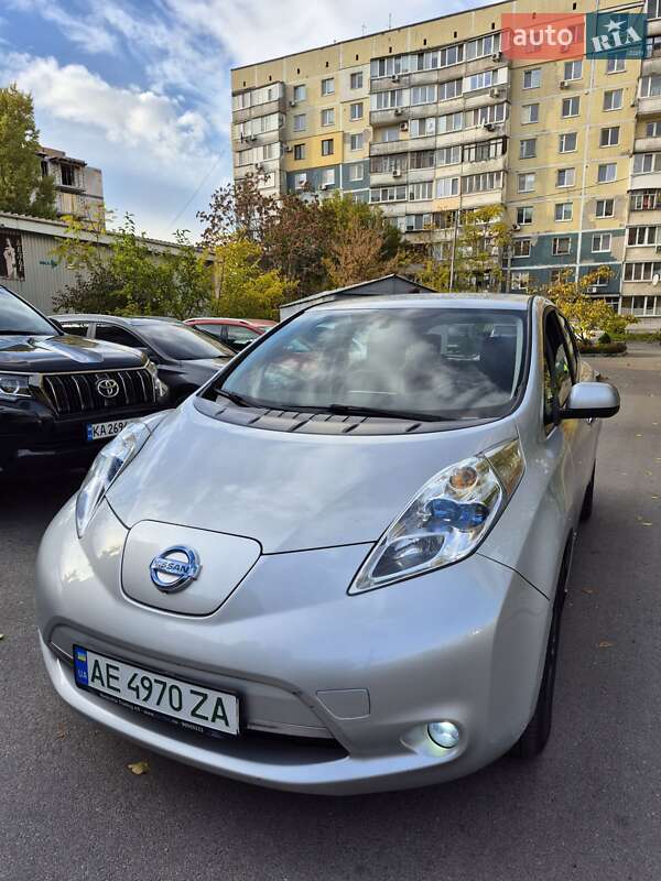 Хэтчбек Nissan Leaf 2015 в Днепре фото 7 Хэтчбек Nissan Leaf 2015 в Днепре