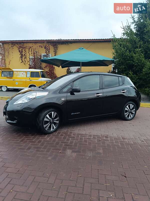 Хэтчбек Nissan Leaf 2015 в Ровно фото 7 Хэтчбек Nissan Leaf 2015 в Ровно