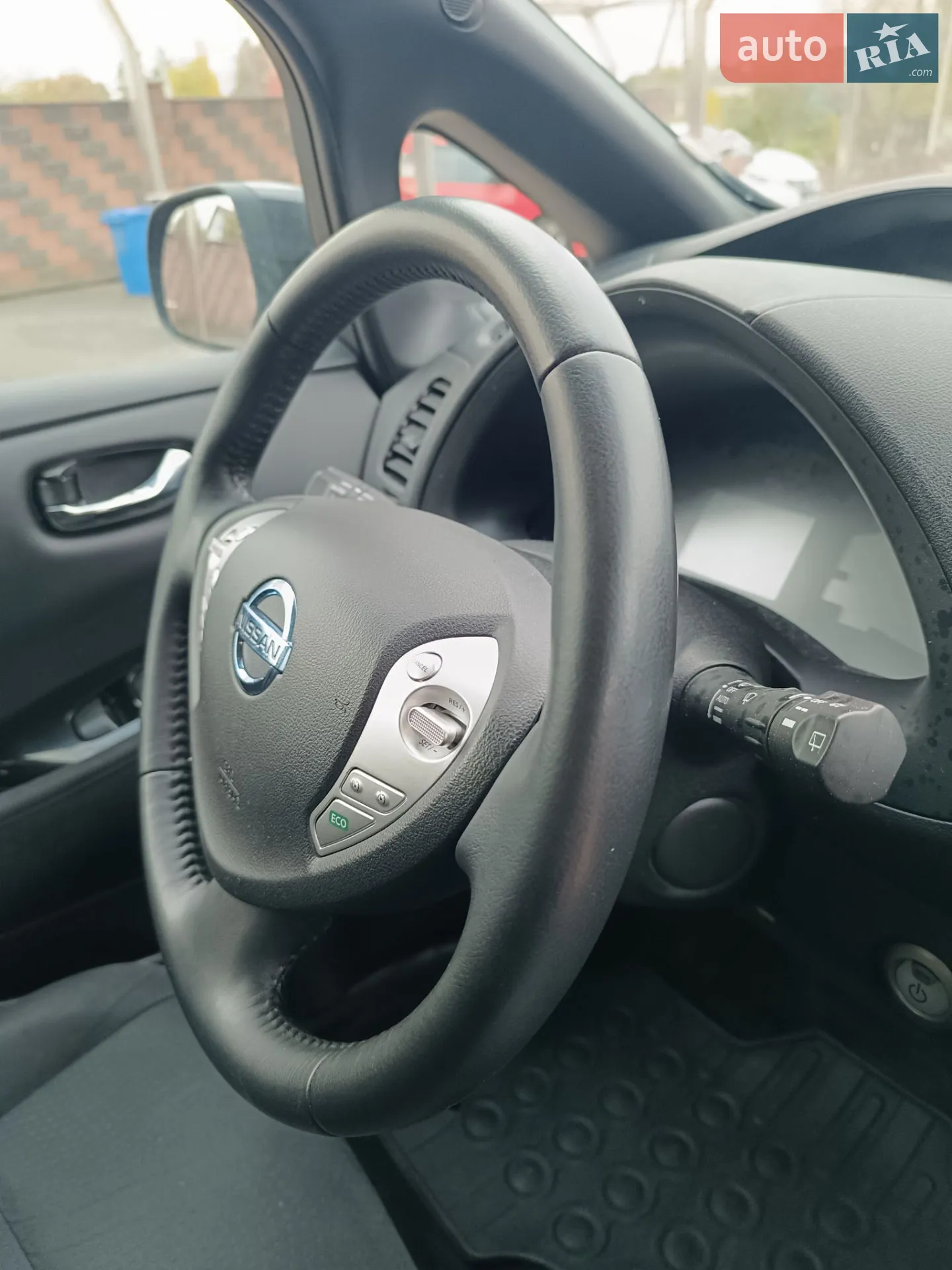 2015 Nissan Leaf - мініатюра 38