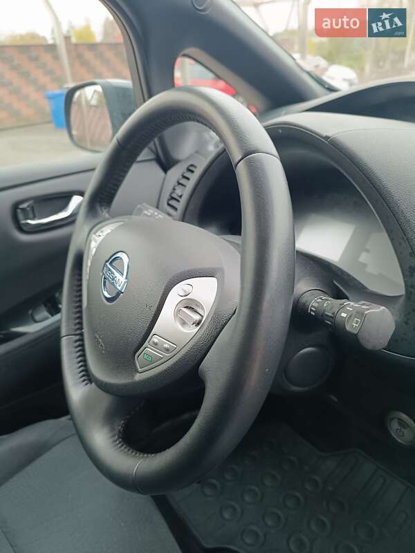 Хэтчбек Nissan Leaf 2015 в Ровно фото 38 Хэтчбек Nissan Leaf 2015 в Ровно