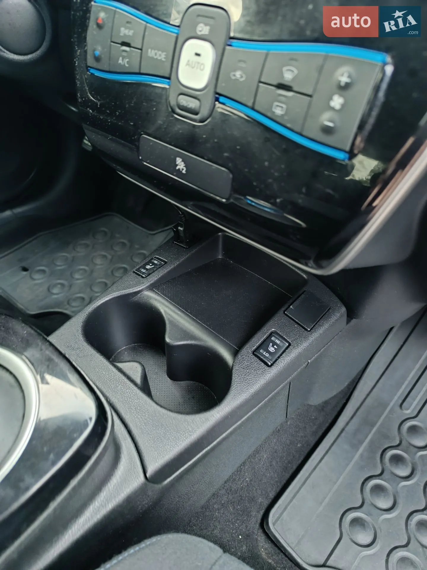 2015 Nissan Leaf - мініатюра 41
