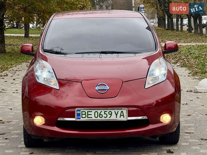 Хэтчбек Nissan Leaf 2012 в Одессе фото 2 Хэтчбек Nissan Leaf 2012 в Одессе