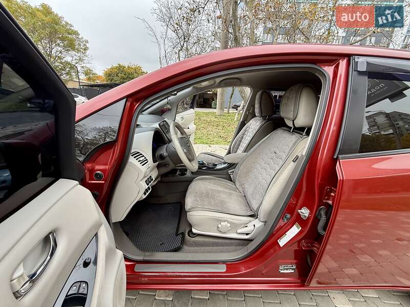 Хэтчбек Nissan Leaf 2012 в Одессе фото 31 Хэтчбек Nissan Leaf 2012 в Одессе