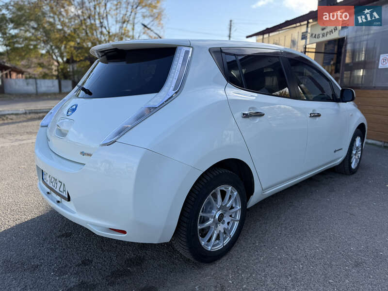 Хэтчбек Nissan Leaf 2012 в Черновцах фото 6 Хэтчбек Nissan Leaf 2012 в Черновцах