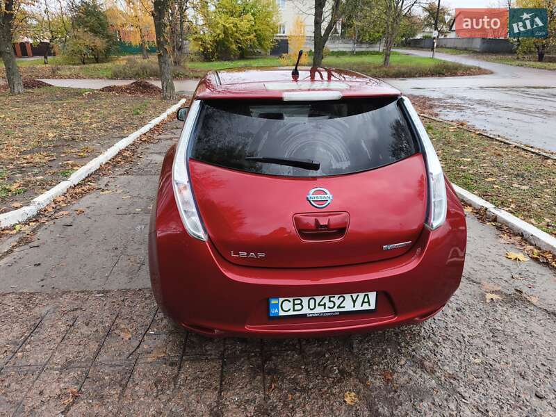 Хэтчбек Nissan Leaf 2011 в Прилуках фото 19 Хэтчбек Nissan Leaf 2011 в Прилуках