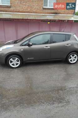 Хэтчбек Nissan Leaf 2016 в Виннице