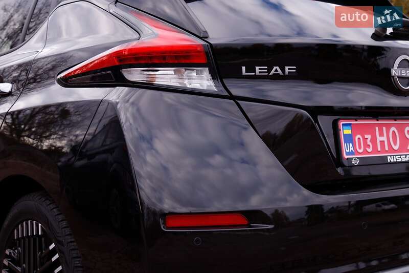Хетчбек Nissan Leaf 2023 в Бердичеві
