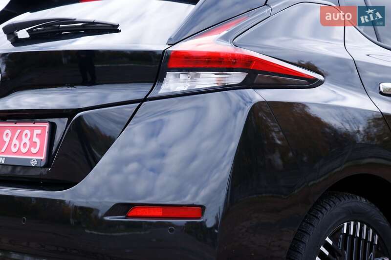 Хетчбек Nissan Leaf 2023 в Бердичеві