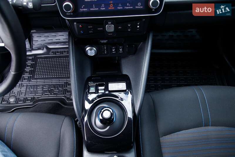 Хетчбек Nissan Leaf 2023 в Бердичеві