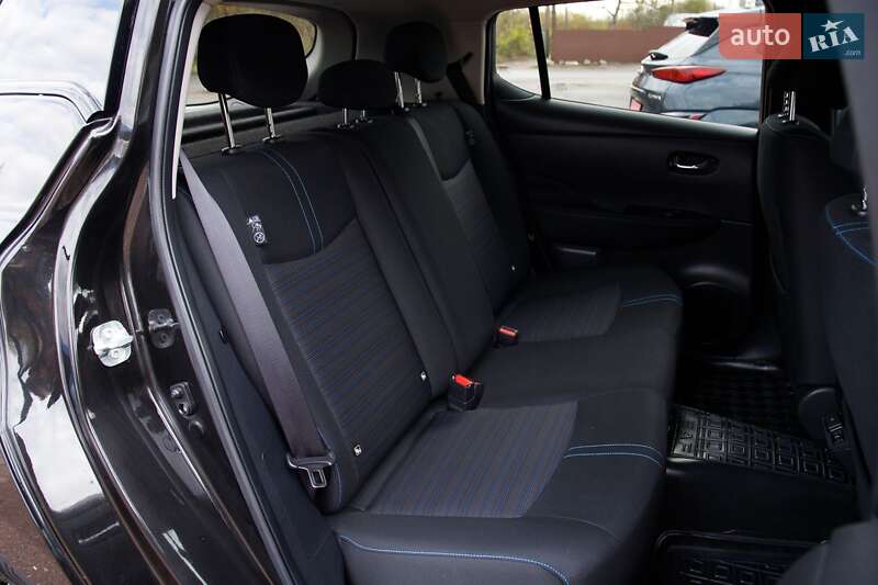 Хетчбек Nissan Leaf 2023 в Бердичеві