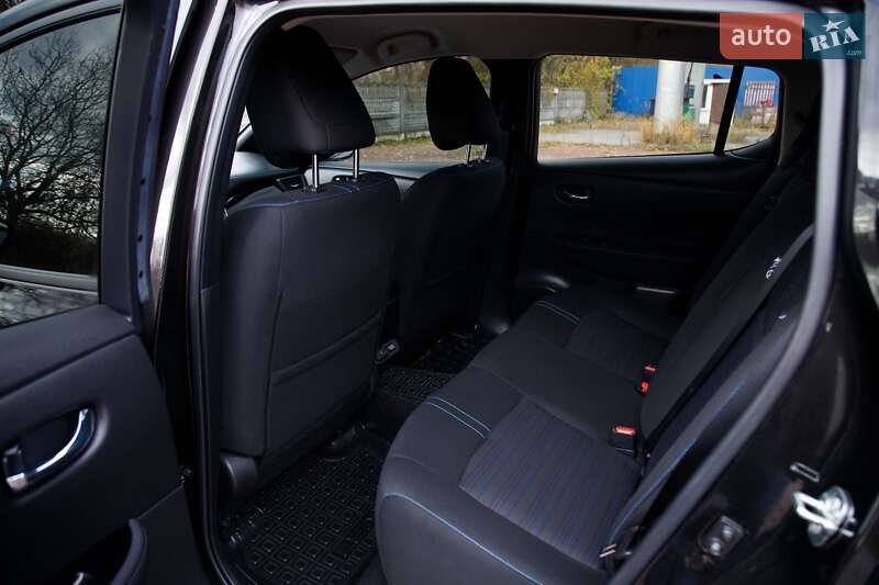 Хетчбек Nissan Leaf 2023 в Бердичеві