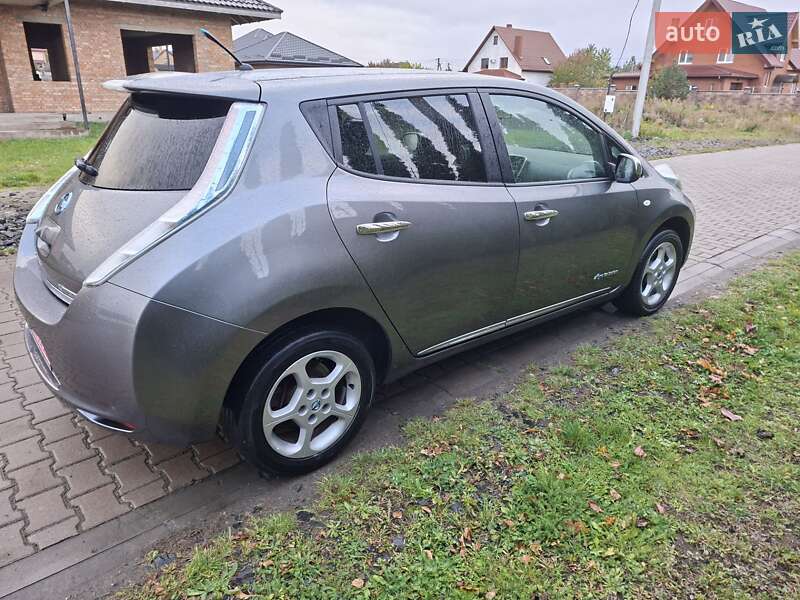 Хэтчбек Nissan Leaf 2013 в Луцке фото 7 Хэтчбек Nissan Leaf 2013 в Луцке