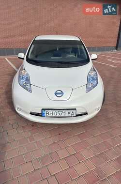 Хэтчбек Nissan Leaf 2012 в Одессе Хэтчбек Nissan Leaf 2012 в Одессе