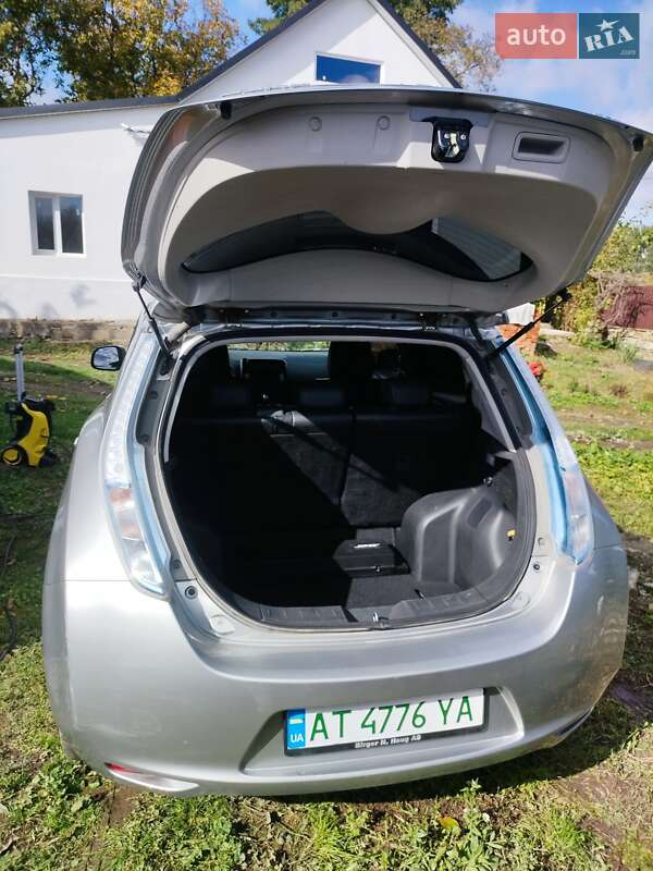 Хэтчбек Nissan Leaf 2013 в Каменец-Подольском фото 17 Хэтчбек Nissan Leaf 2013 в Каменец-Подольском