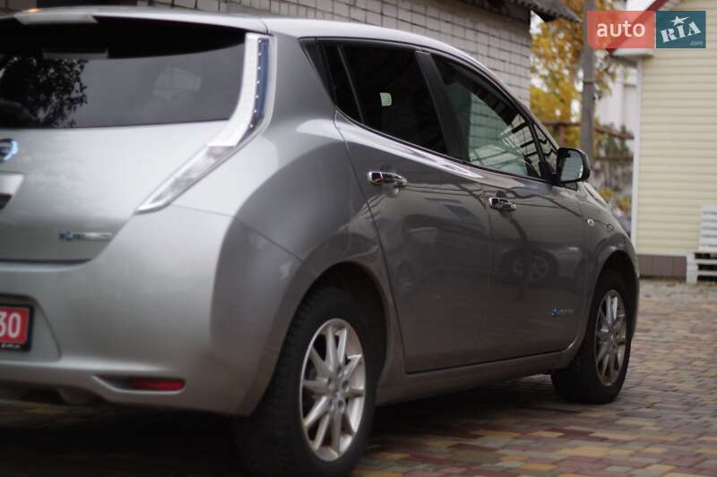 Хэтчбек Nissan Leaf 2016 в Днепре фото 3 Хэтчбек Nissan Leaf 2016 в Днепре