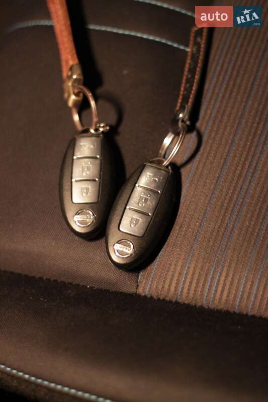 Хэтчбек Nissan Leaf 2016 в Днепре фото 25 Хэтчбек Nissan Leaf 2016 в Днепре