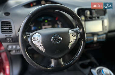 Хэтчбек Nissan Leaf 2013 в Каменец-Подольском