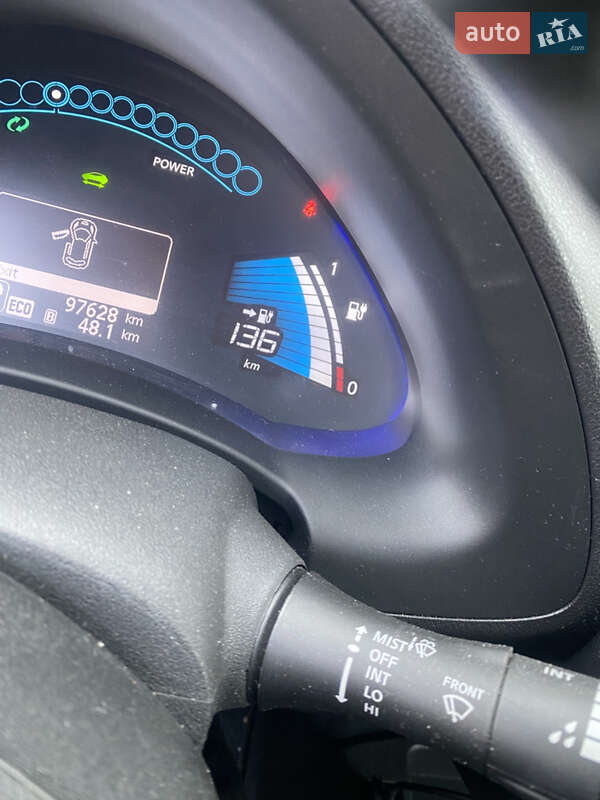 Хэтчбек Nissan Leaf 2014 в Луцке