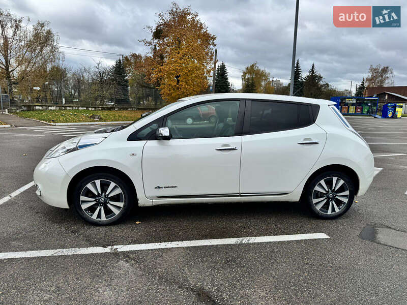 Хэтчбек Nissan Leaf 2015 в Житомире фото 2 Хэтчбек Nissan Leaf 2015 в Житомире