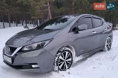 Хэтчбек Nissan Leaf 2018 в Черкассах