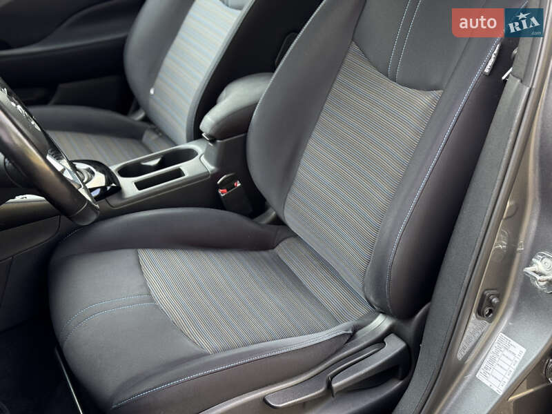 Хэтчбек Nissan Leaf 2019 в Киеве фото 7 Хэтчбек Nissan Leaf 2019 в Киеве