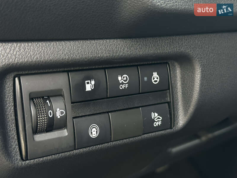 Хэтчбек Nissan Leaf 2019 в Киеве фото 18 Хэтчбек Nissan Leaf 2019 в Киеве