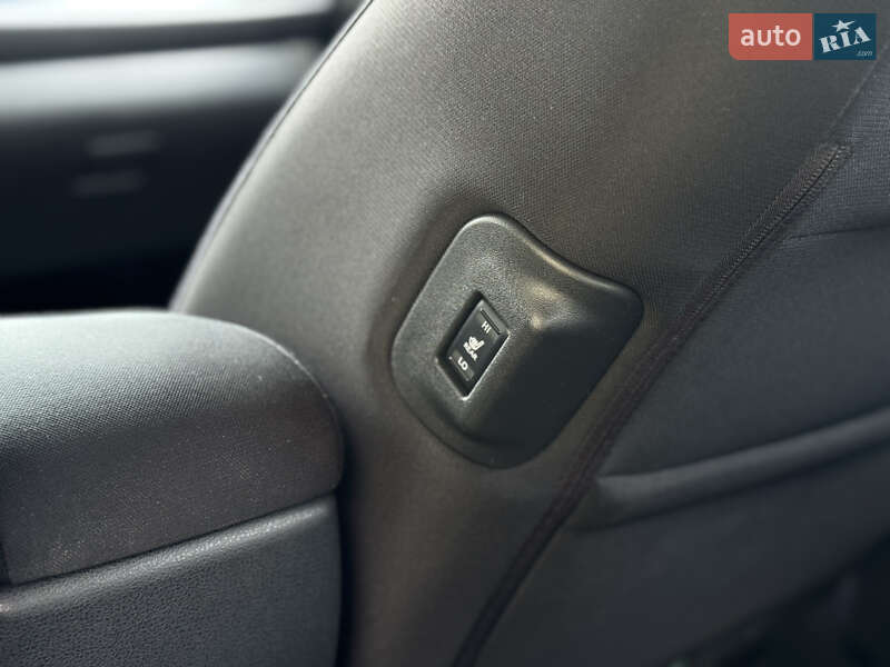 Хэтчбек Nissan Leaf 2019 в Киеве фото 22 Хэтчбек Nissan Leaf 2019 в Киеве