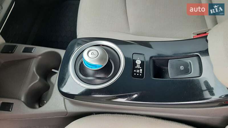 Хэтчбек Nissan Leaf 2011 в Летичеве фото 3 Хэтчбек Nissan Leaf 2011 в Летичеве
