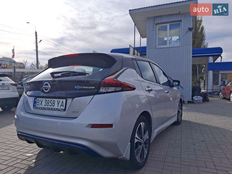 Хэтчбек Nissan Leaf 2018 в Хмельницком фото 2 Хэтчбек Nissan Leaf 2018 в Хмельницком