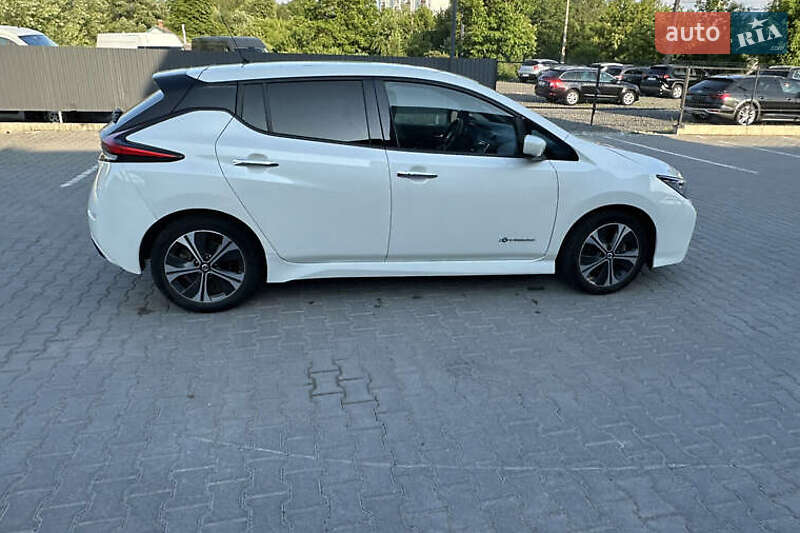 Хэтчбек Nissan Leaf 2018 в Ужгороде фото 12 Хэтчбек Nissan Leaf 2018 в Ужгороде
