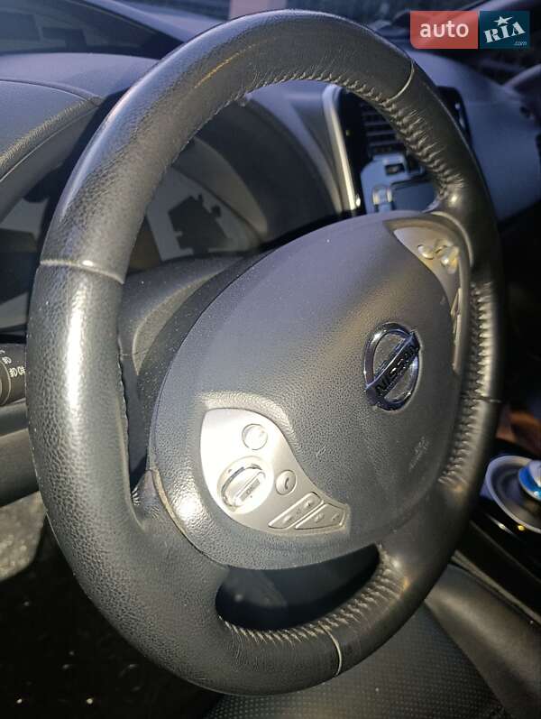 Хэтчбек Nissan Leaf 2016 в Киеве фото 51 Хэтчбек Nissan Leaf 2016 в Киеве