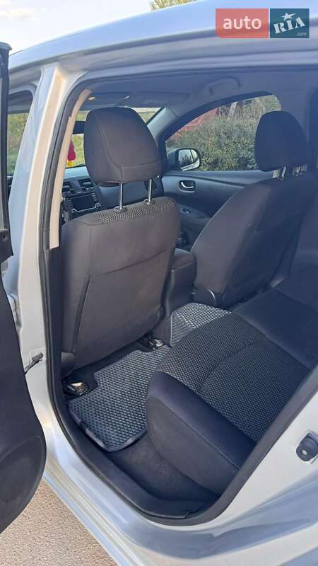 Хэтчбек Nissan Leaf 2016 в Харькове