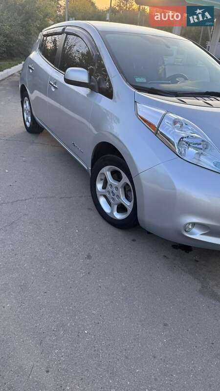 Хэтчбек Nissan Leaf 2016 в Харькове