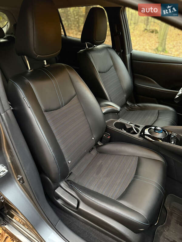 Хэтчбек Nissan Leaf 2018 в Бродах фото 27 Хэтчбек Nissan Leaf 2018 в Бродах