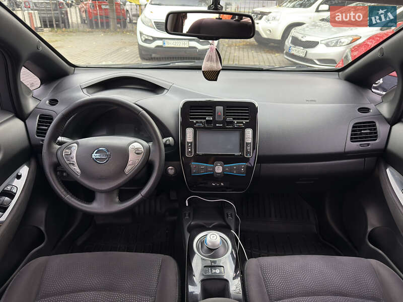 Хэтчбек Nissan Leaf 2013 в Одессе фото 9 Хэтчбек Nissan Leaf 2013 в Одессе